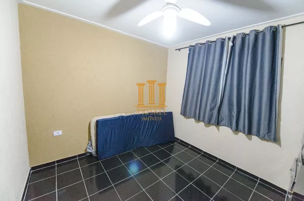 Casa 3 dorm com 2suítes e garagem coberta no Parque Aeroporto em Taubaté