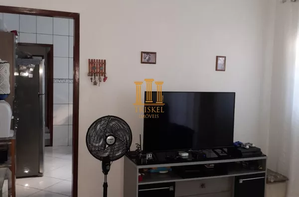 Casa com 3 Dorm e garagem coberta para 2 carros no Parque Aeroporto em Taubaté