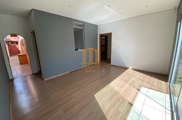 Casa para VENDA e LOCAÇÃO em ótima localização!