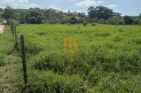 Chácara a venda com 1.584m² no Pinheirinho