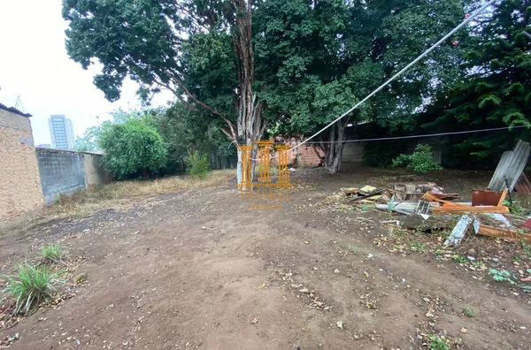 Excelente Oportunidade de ÁREA no Centro de Taubaté!