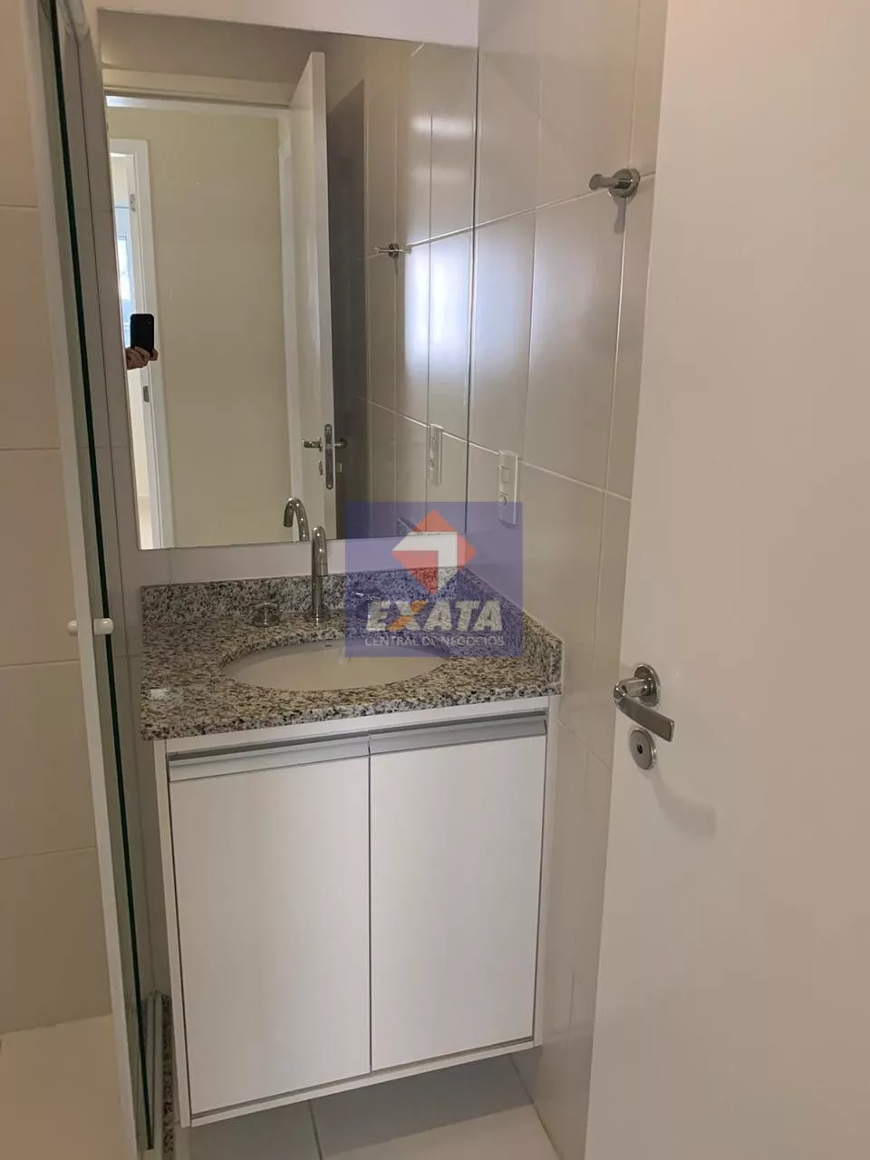 Apartamento à venda com 2 quartos, 65m² - Foto 20