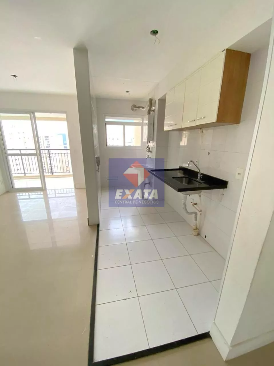 Apartamento à venda com 2 quartos, 65m² - Foto 10