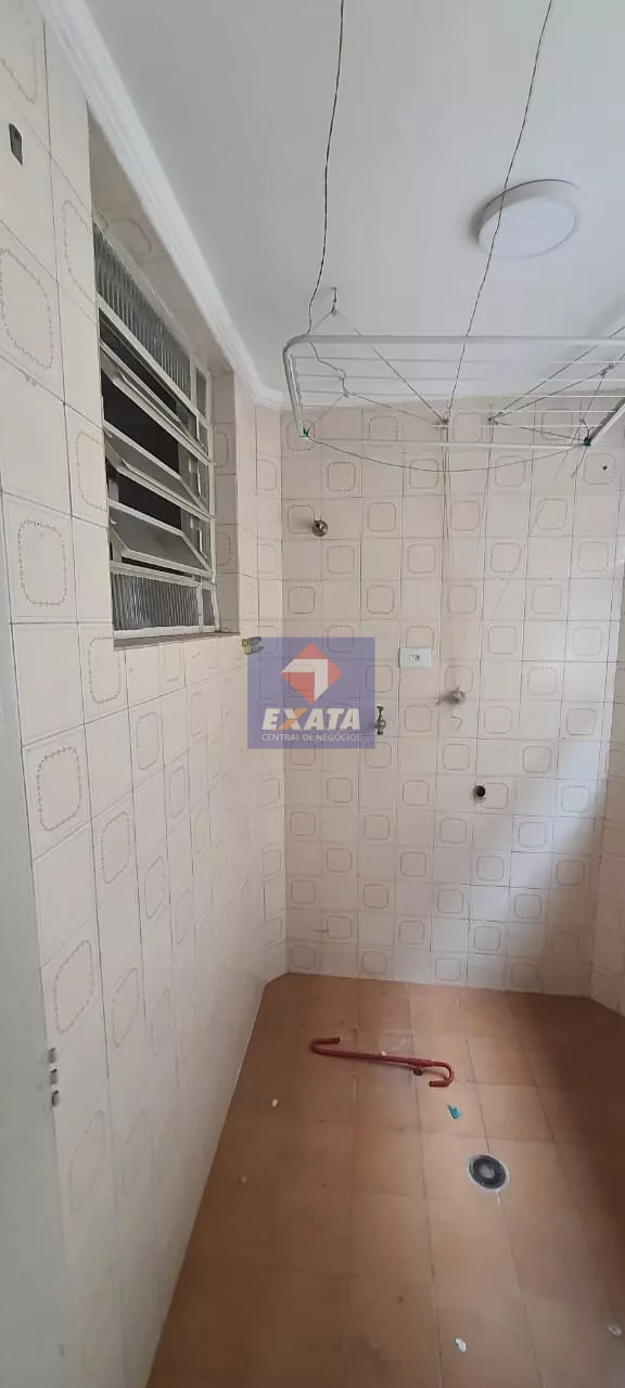 Apartamento para alugar com 2 quartos, 60m² - Foto 7