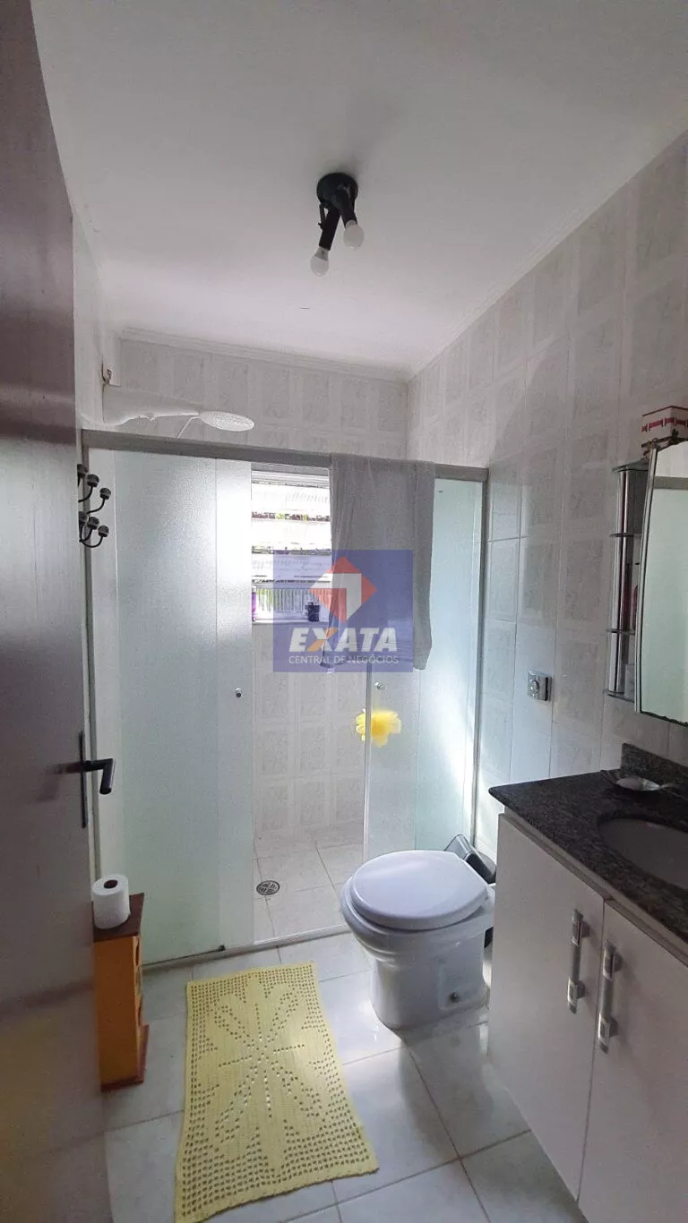 Casa à venda com 3 quartos, 210m² - Foto 15