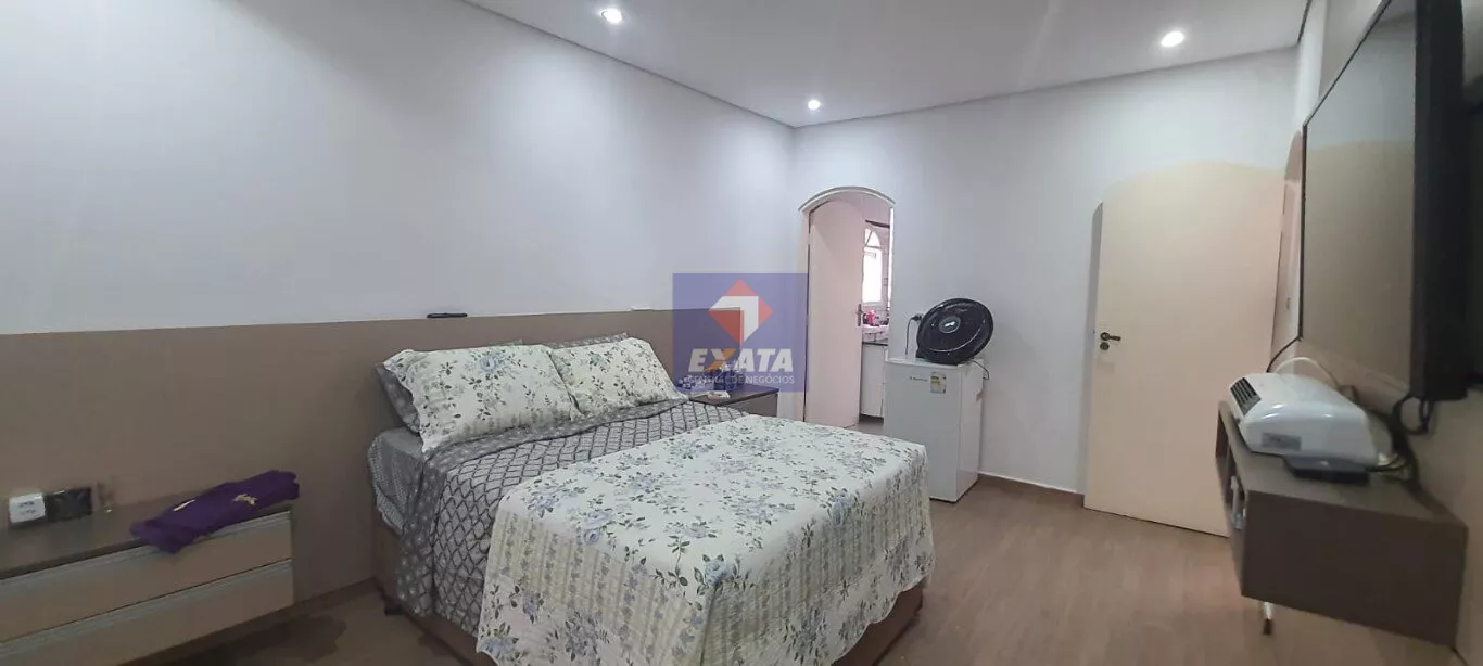 Casa à venda com 3 quartos, 250m² - Foto 22