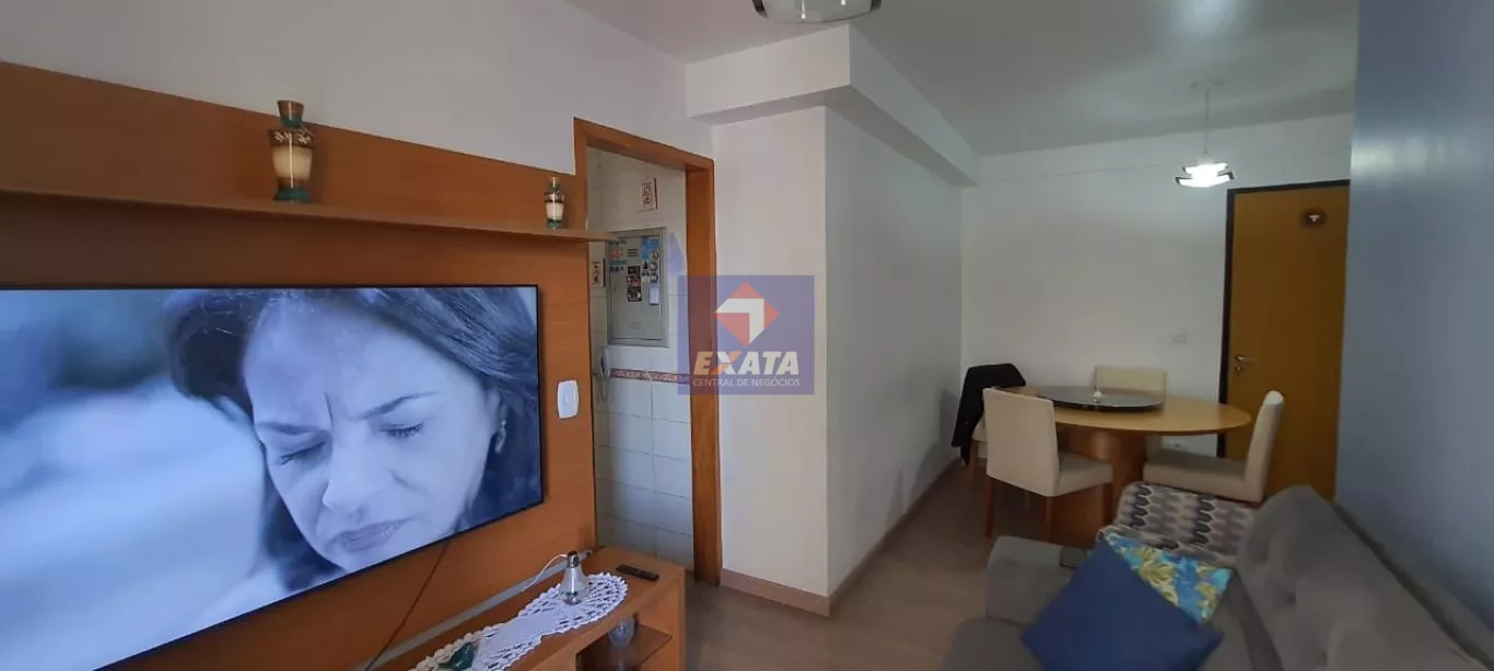 Apartamento à venda com 3 quartos, 70m² - Foto 2