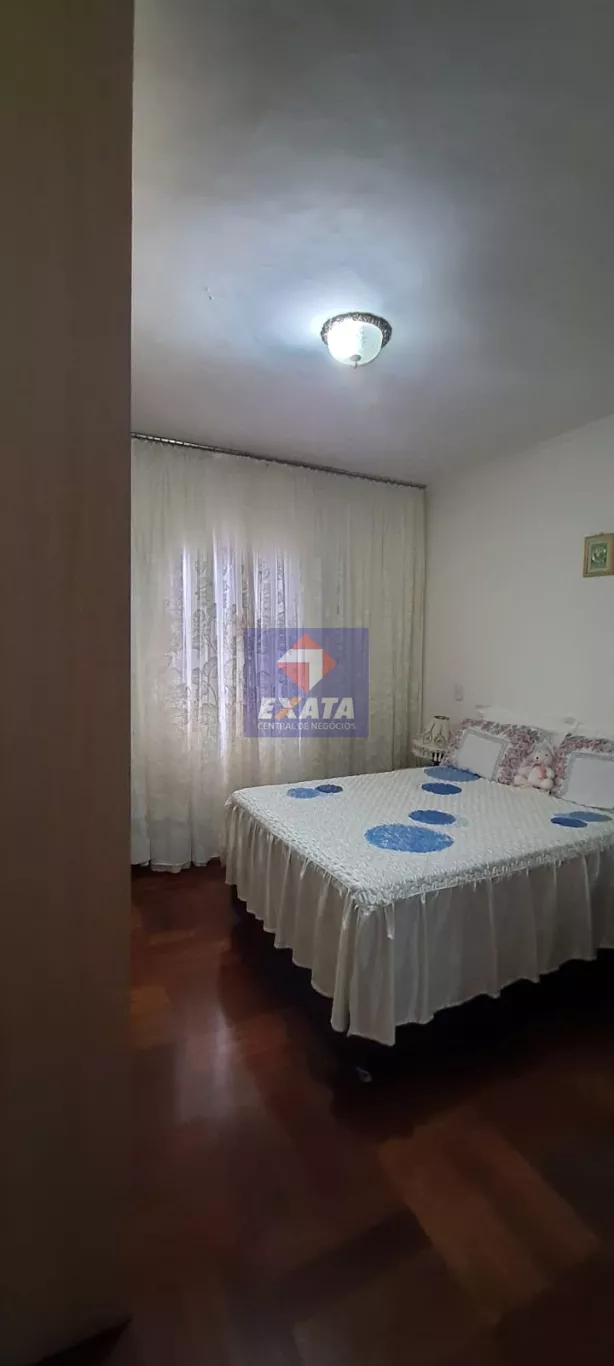 Casa à venda com 4 quartos, 350m² - Foto 22