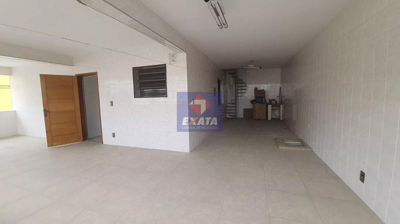 Sobrado para alugar com 5 quartos, 320m² - Foto 4