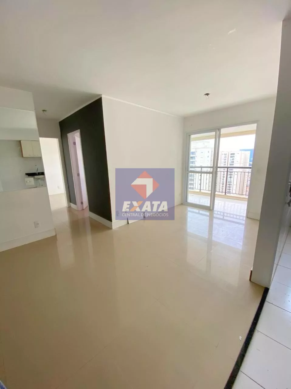 Apartamento à venda com 2 quartos, 65m² - Foto 7