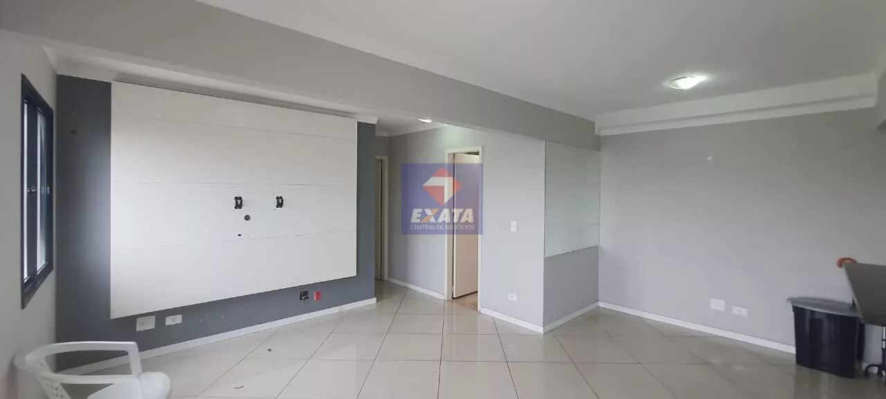 Apartamento à venda com 3 quartos, 74m² - Foto 4