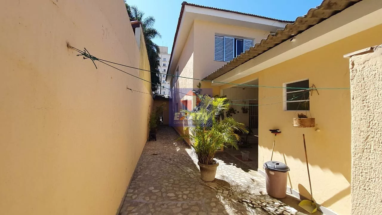 Sobrado à venda com 2 quartos, 300m² - Foto 6