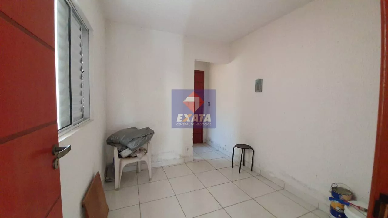 Sobrado à venda com 2 quartos, 300m² - Foto 12