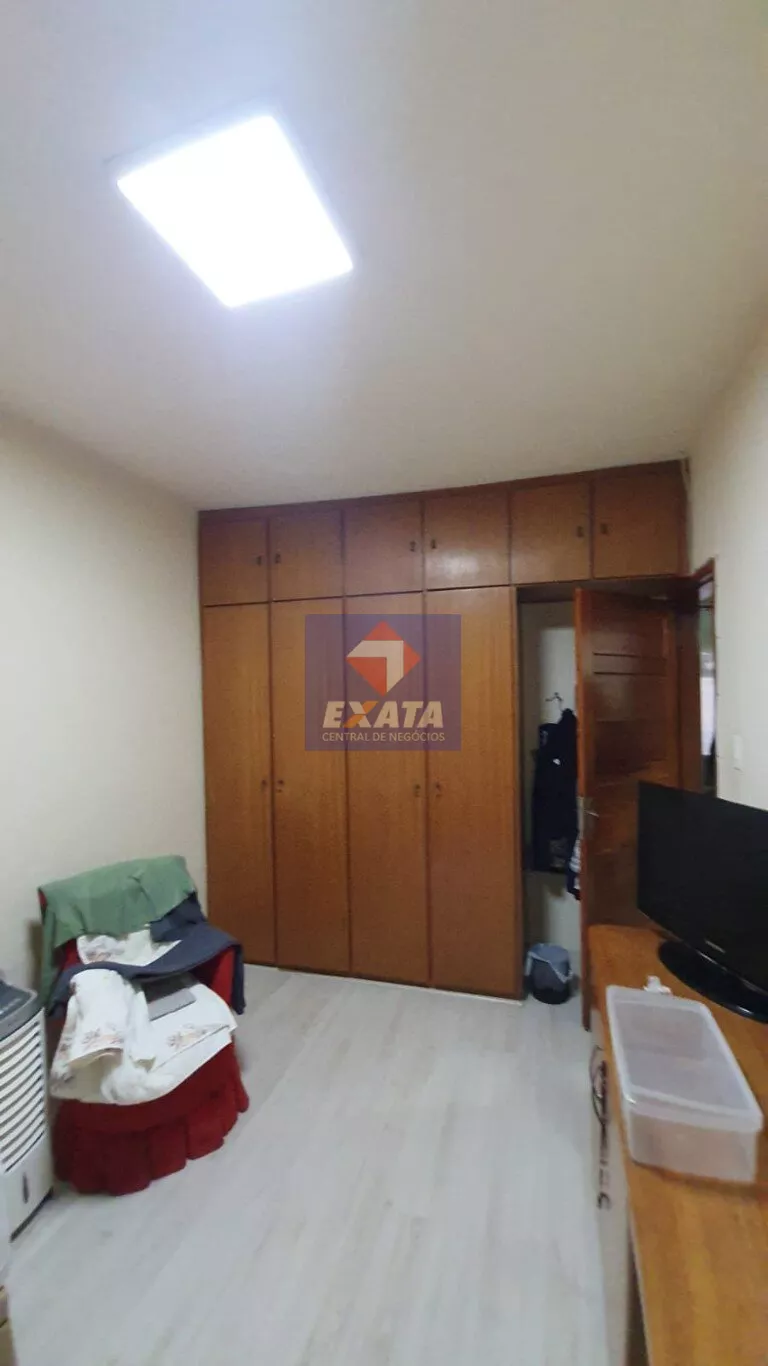 Casa à venda com 3 quartos, 300m² - Foto 25