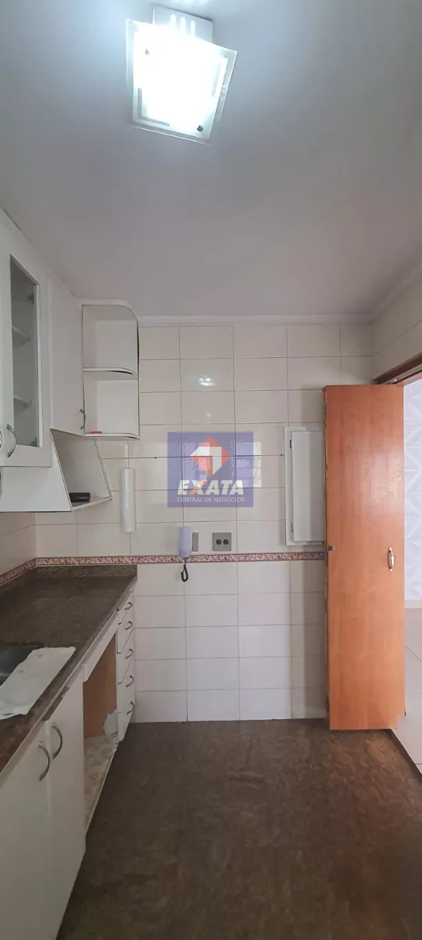 Apartamento à venda com 3 quartos, 74m² - Foto 11