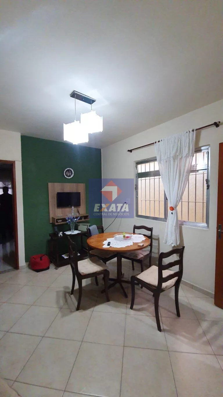 Casa à venda com 3 quartos, 300m² - Foto 7