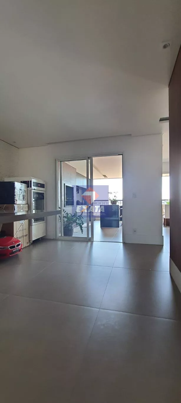 Apartamento à venda com 3 quartos, 182m² - Foto 8