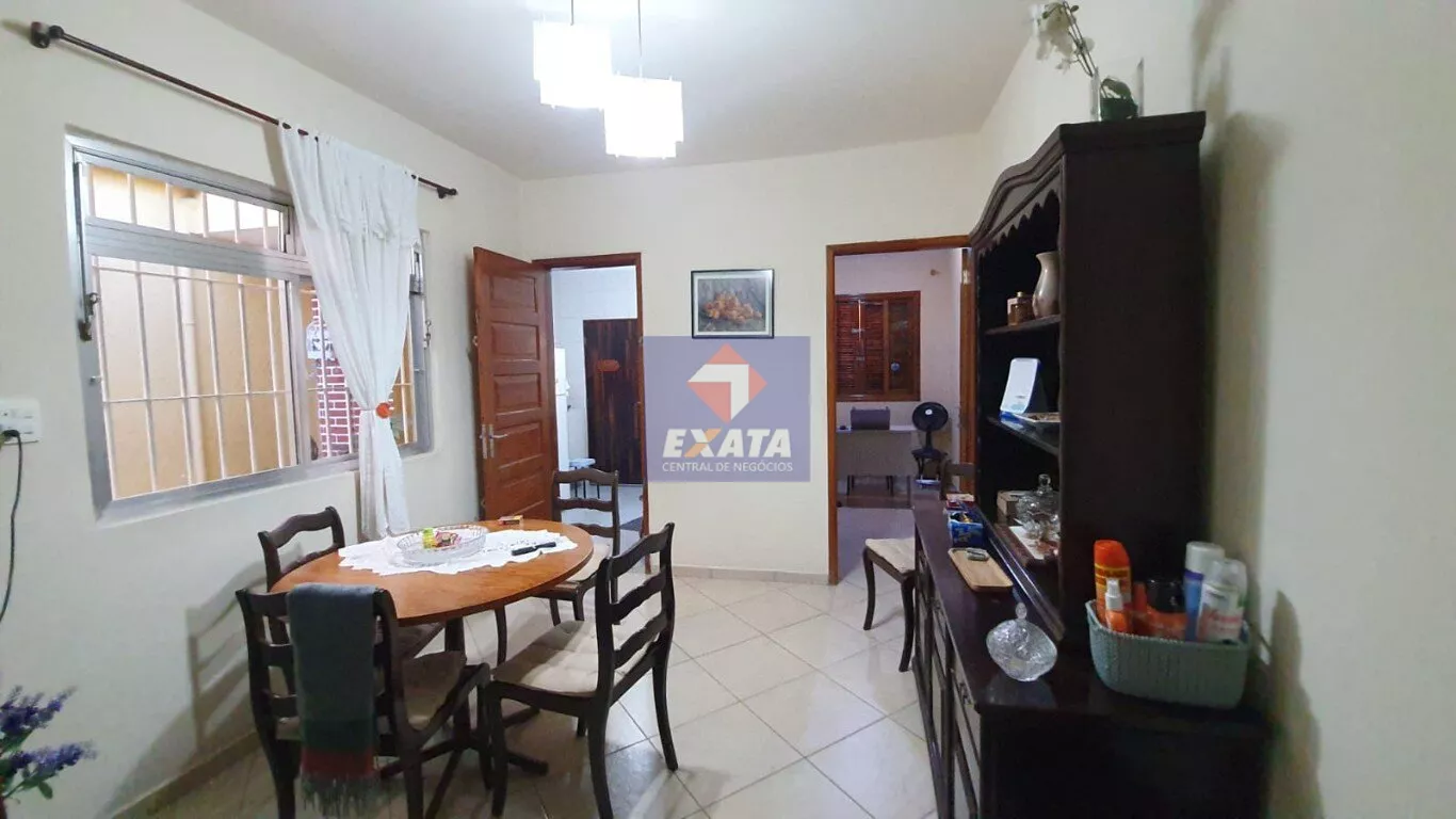 Casa à venda com 3 quartos, 300m² - Foto 10