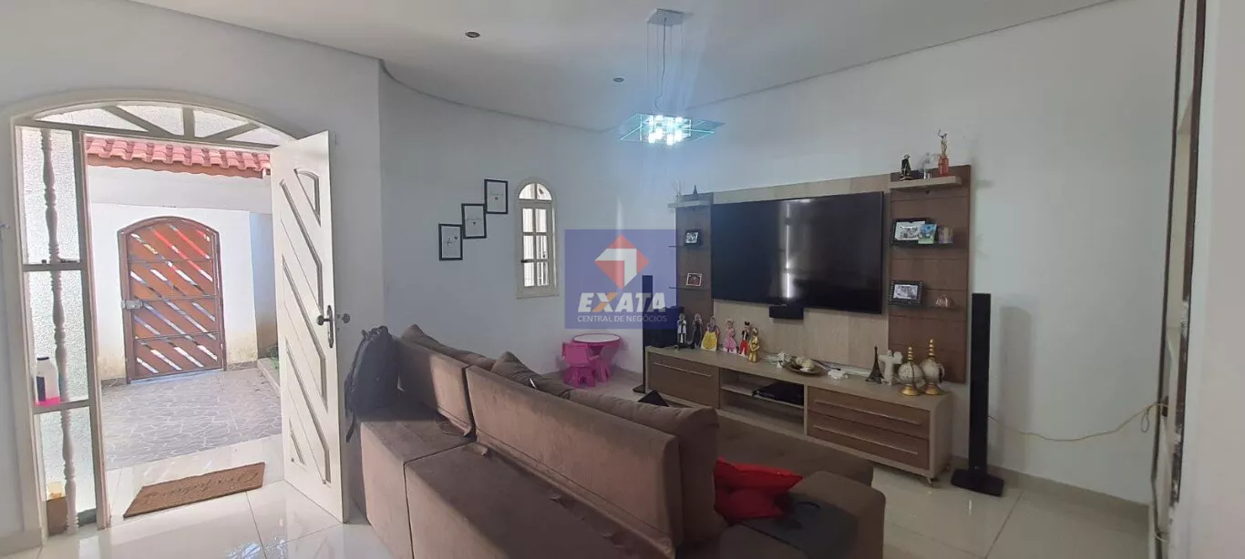 Casa à venda com 3 quartos, 250m² - Foto 3