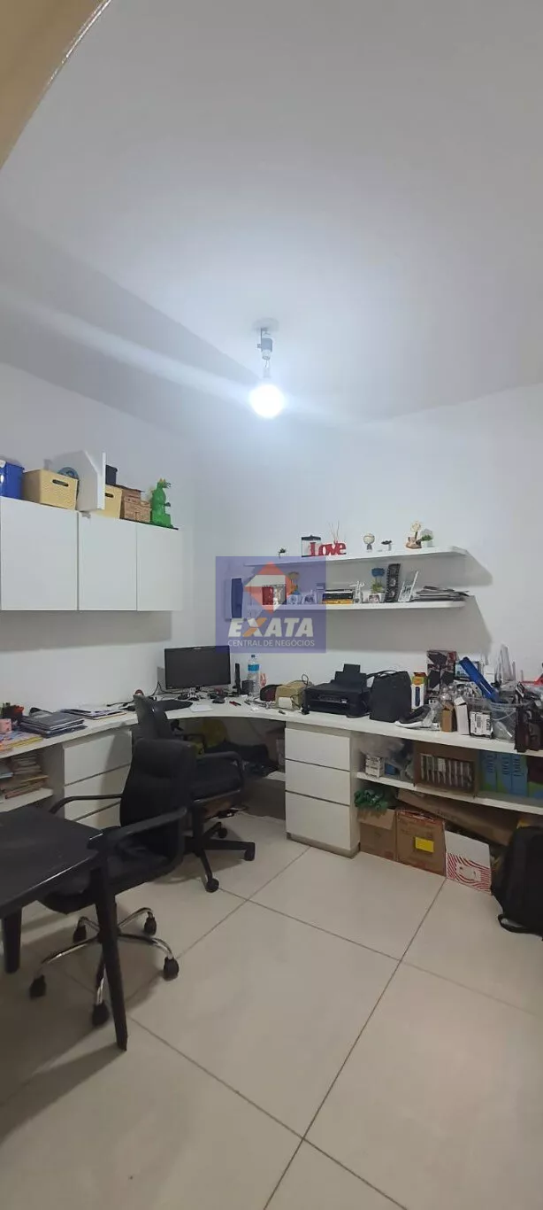 Casa à venda com 3 quartos, 250m² - Foto 9