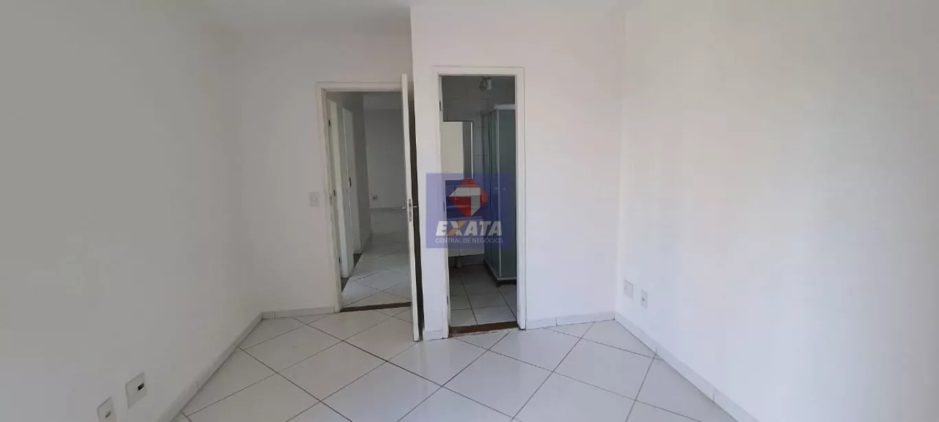 Apartamento para alugar com 3 quartos, 77m² - Foto 14