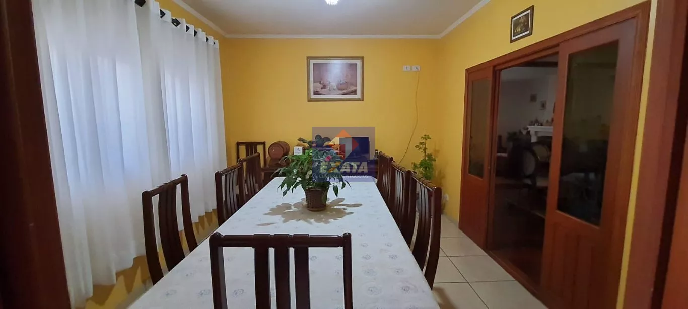 Casa à venda com 4 quartos, 350m² - Foto 15