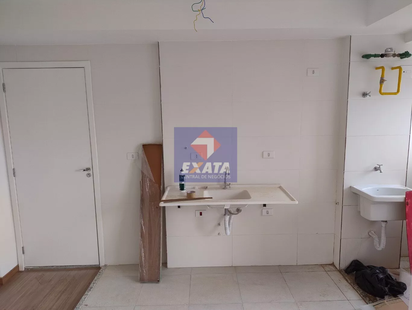 Apartamento à venda com 2 quartos, 39m² - Foto 3