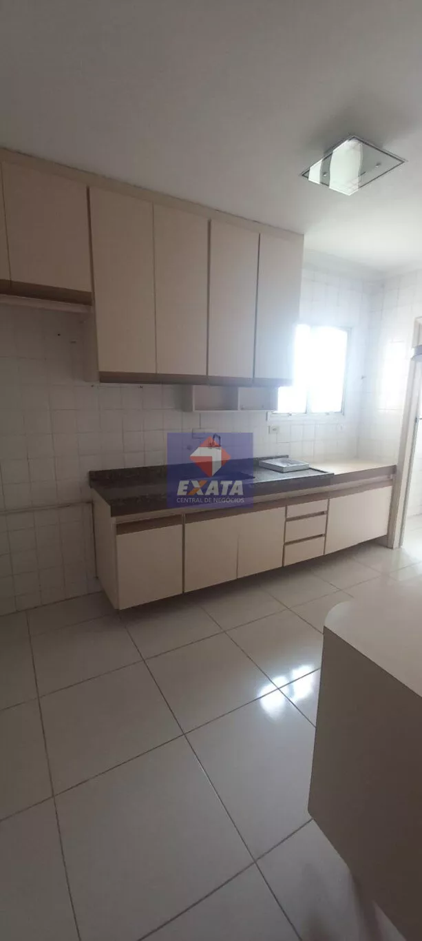 Apartamento à venda com 2 quartos, 75m² - Foto 15