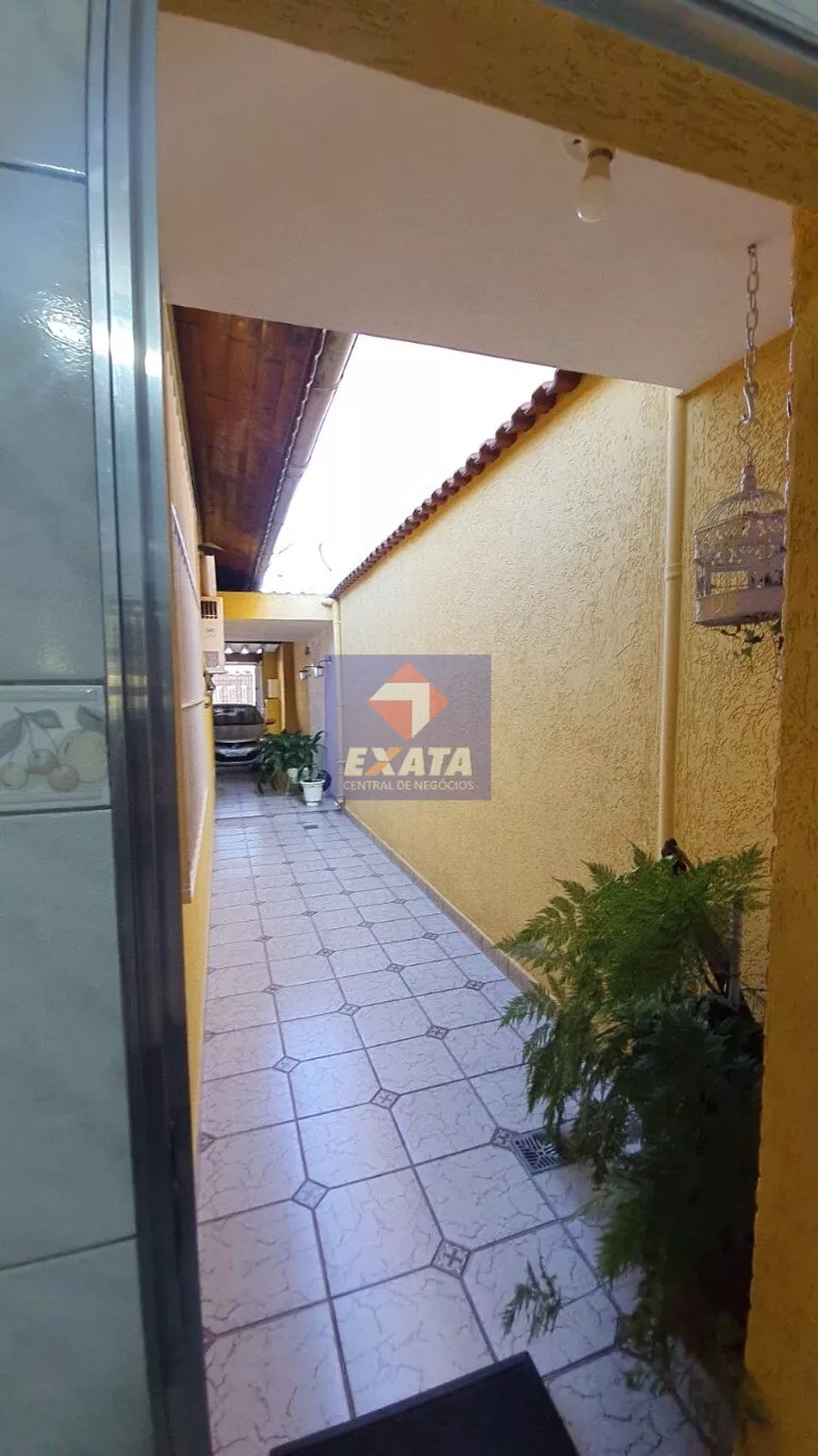 Casa à venda com 3 quartos, 300m² - Foto 3