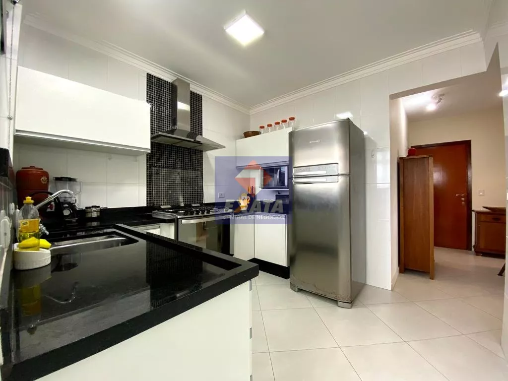 Apartamento à venda com 3 quartos, 150m² - Foto 10