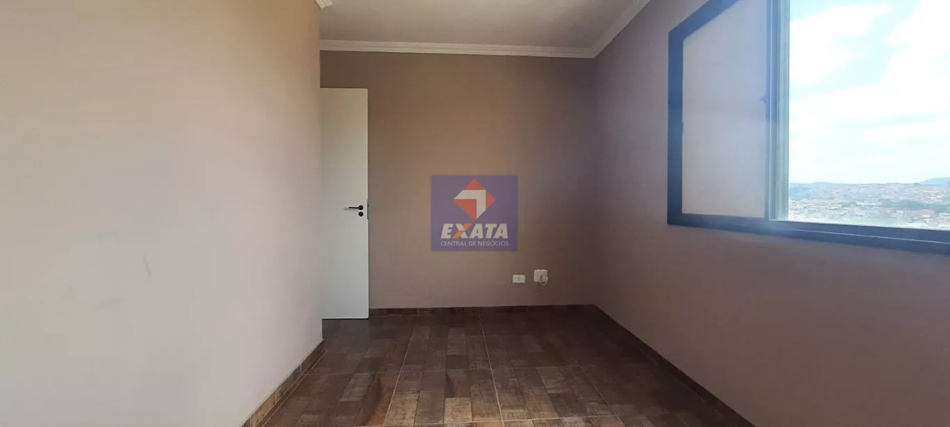 Apartamento para alugar com 3 quartos, 74m² - Foto 2