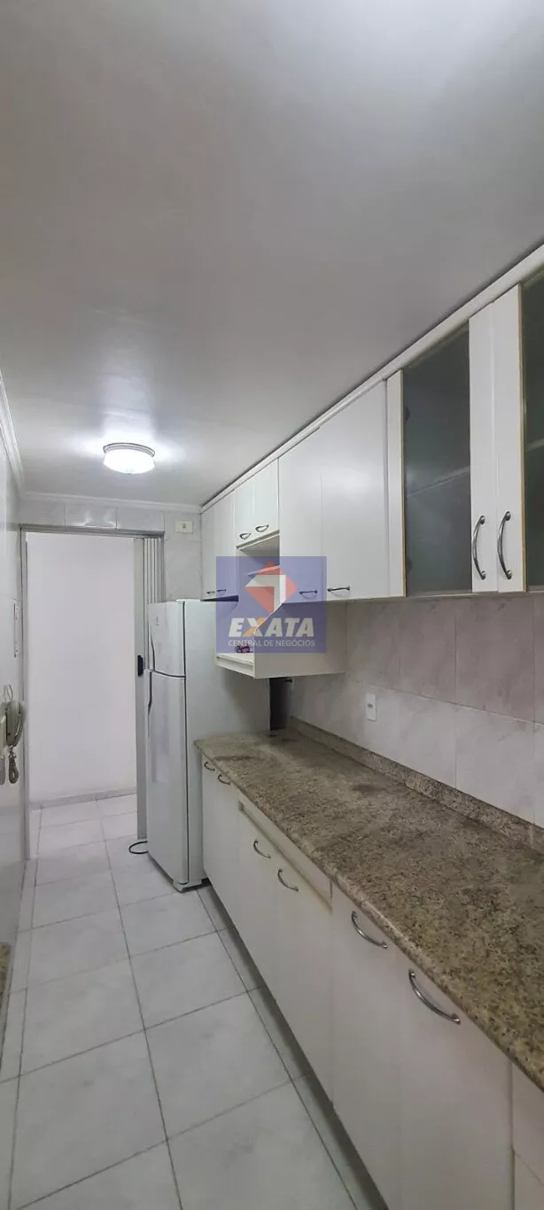 Apartamento à venda com 2 quartos, 63m² - Foto 13