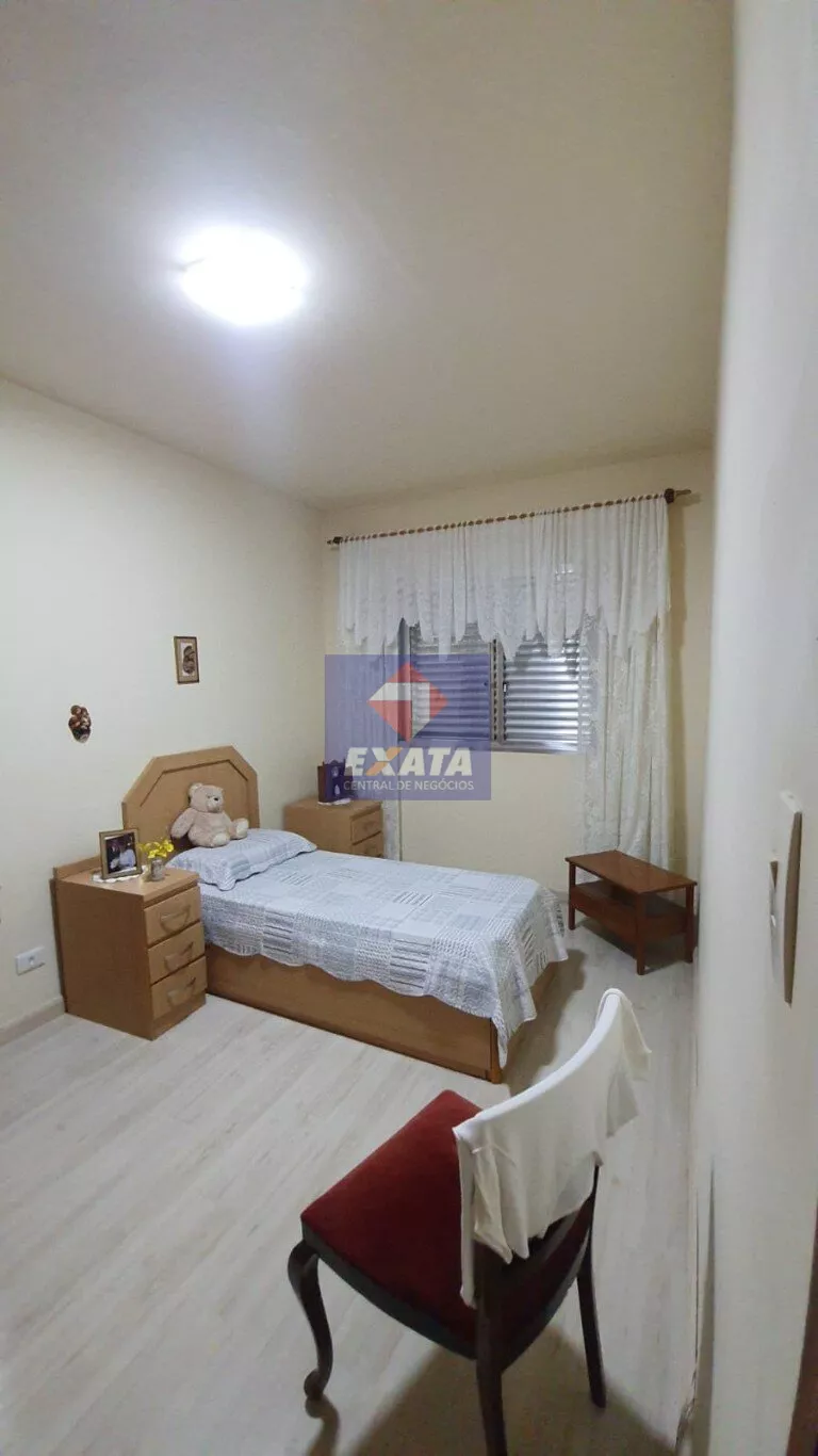 Casa à venda com 3 quartos, 300m² - Foto 17