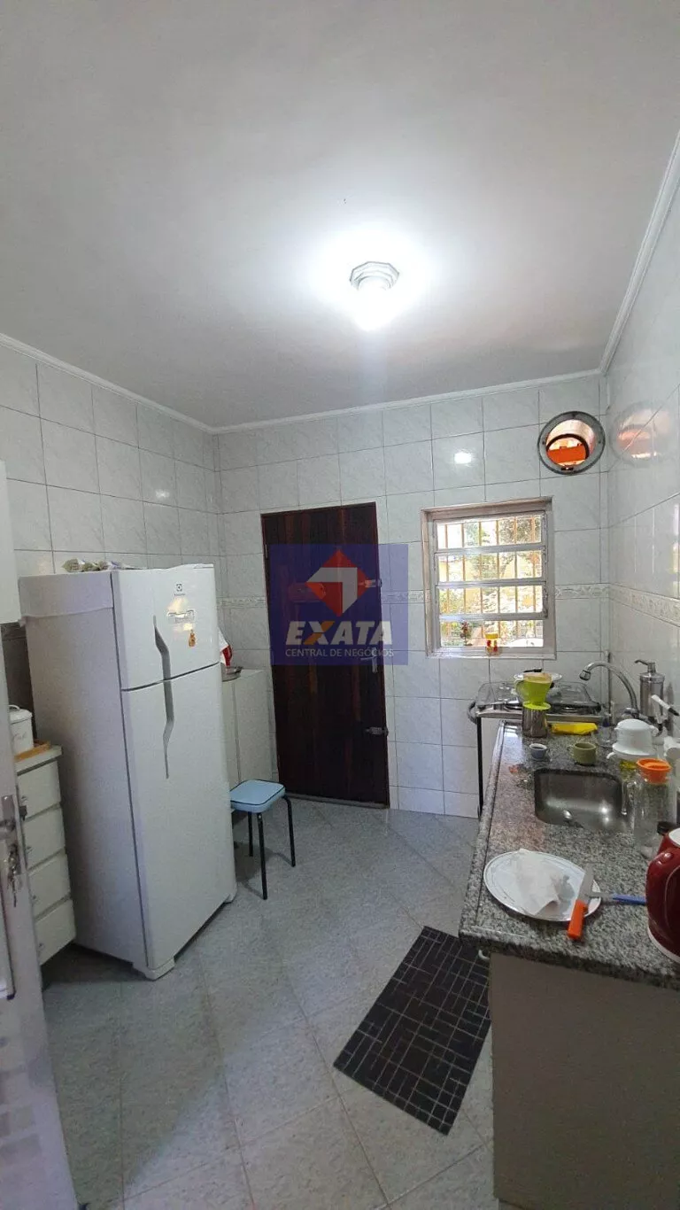 Casa à venda com 3 quartos, 300m² - Foto 6