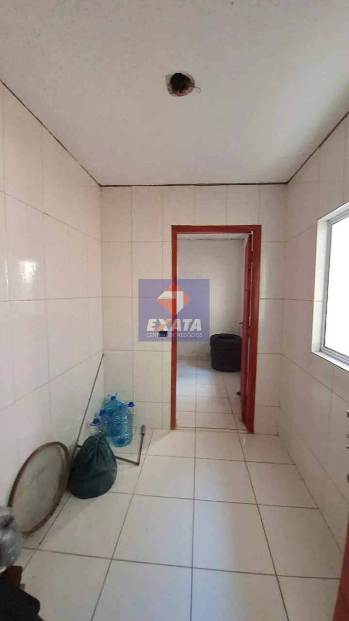 Sobrado à venda com 2 quartos, 300m² - Foto 13