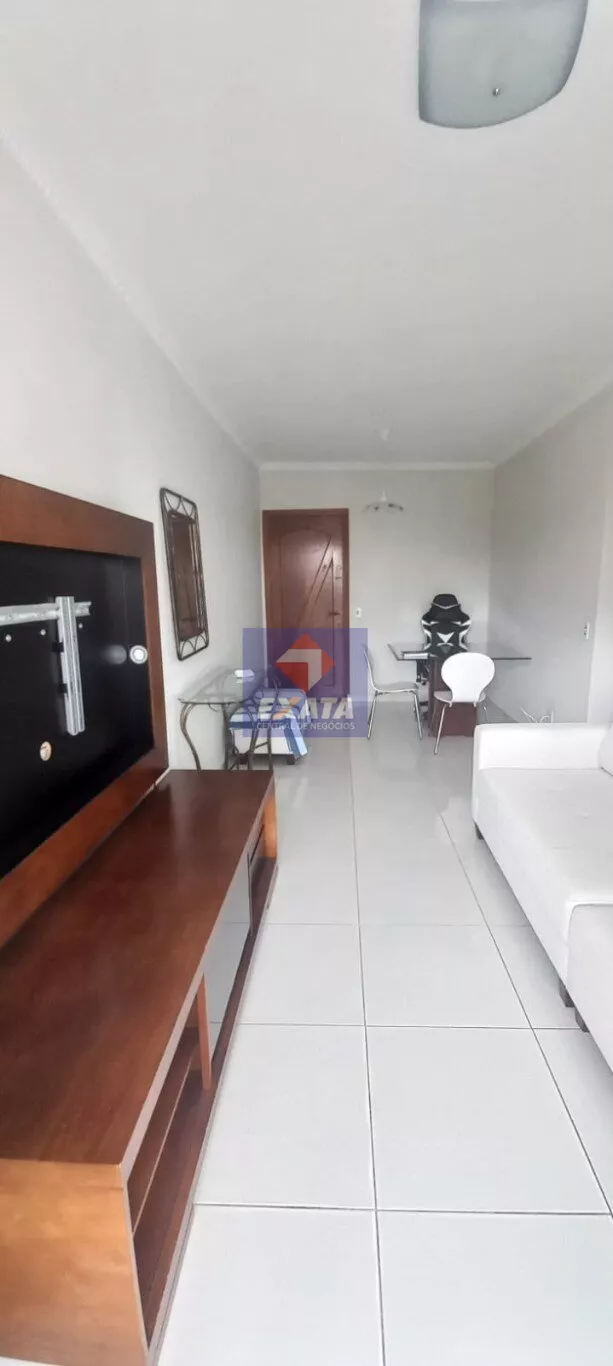 Apartamento à venda com 2 quartos, 75m² - Foto 2