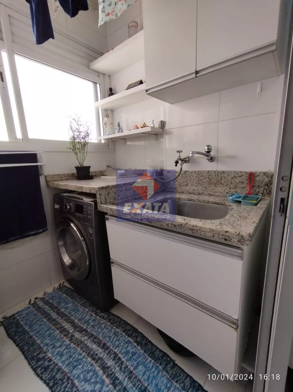 Apartamento à venda com 3 quartos, 75m² - Foto 3