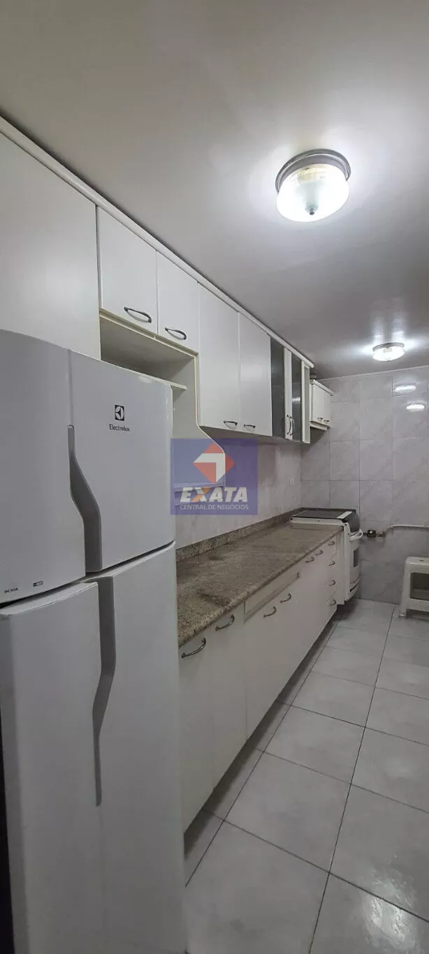 Apartamento à venda com 2 quartos, 63m² - Foto 11