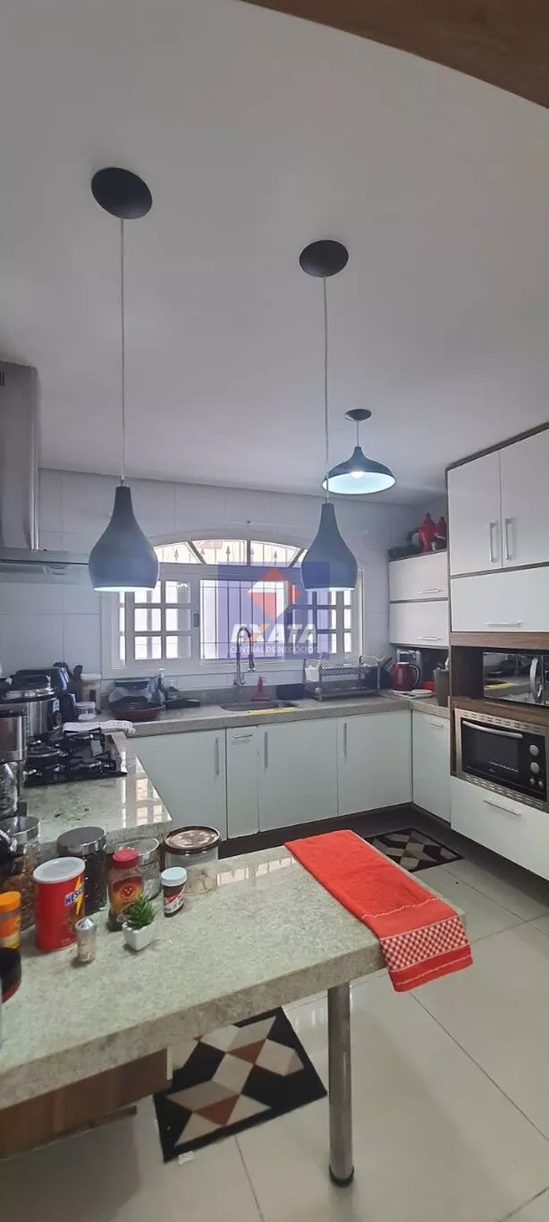 Casa à venda com 3 quartos, 250m² - Foto 14