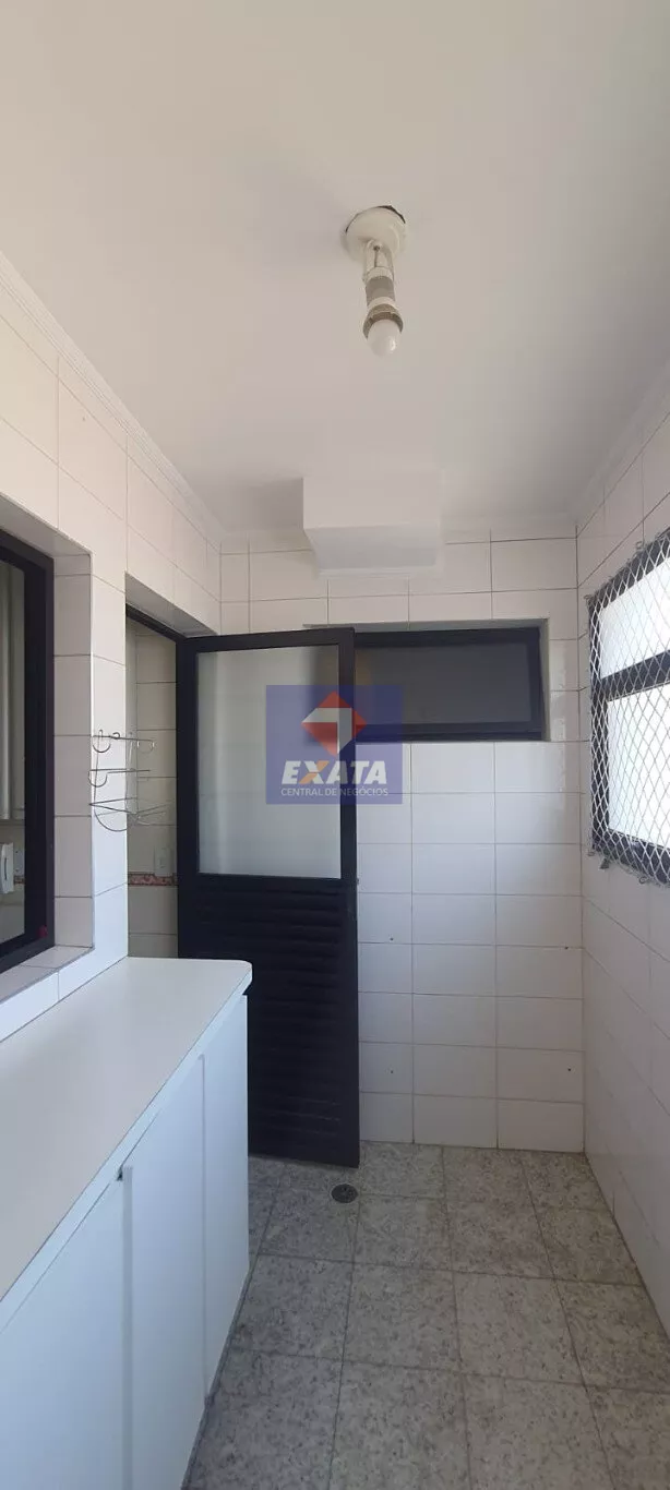 Apartamento para alugar com 3 quartos, 86m² - Foto 8