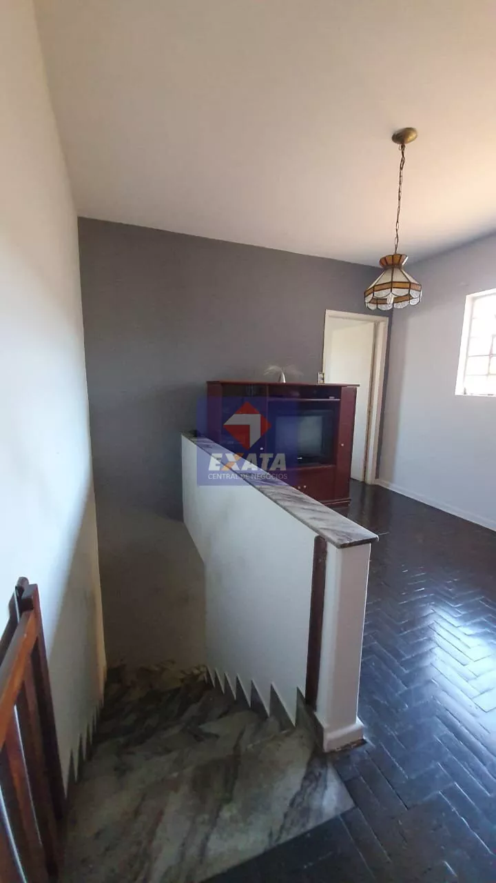 Sobrado à venda com 2 quartos, 300m² - Foto 30