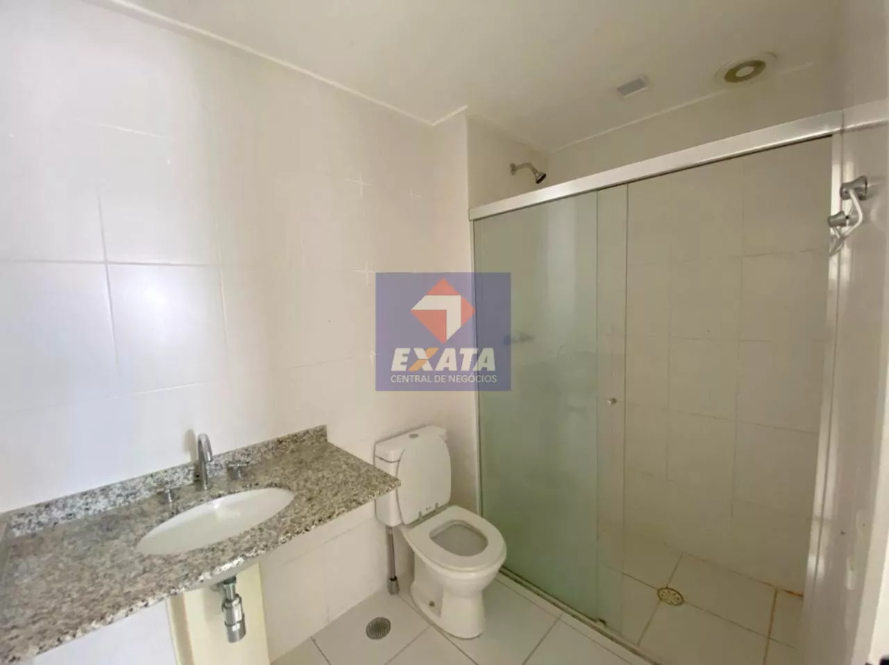 Apartamento à venda com 2 quartos, 65m² - Foto 3