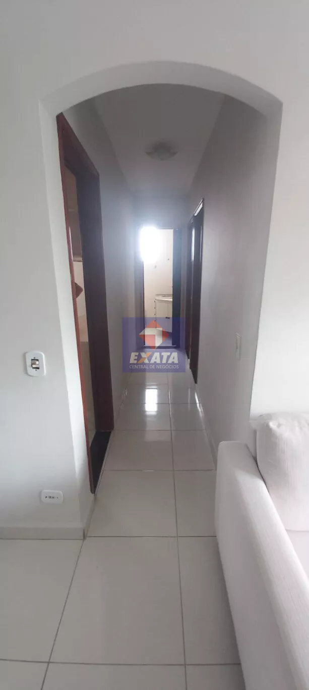 Apartamento à venda com 2 quartos, 75m² - Foto 26