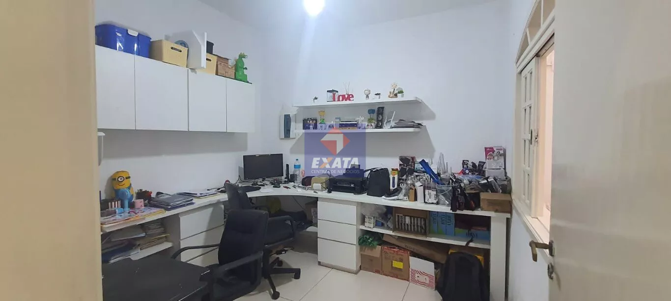 Casa à venda com 3 quartos, 250m² - Foto 11