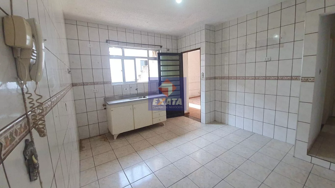 Casa à venda com 3 quartos, 120m² - Foto 2