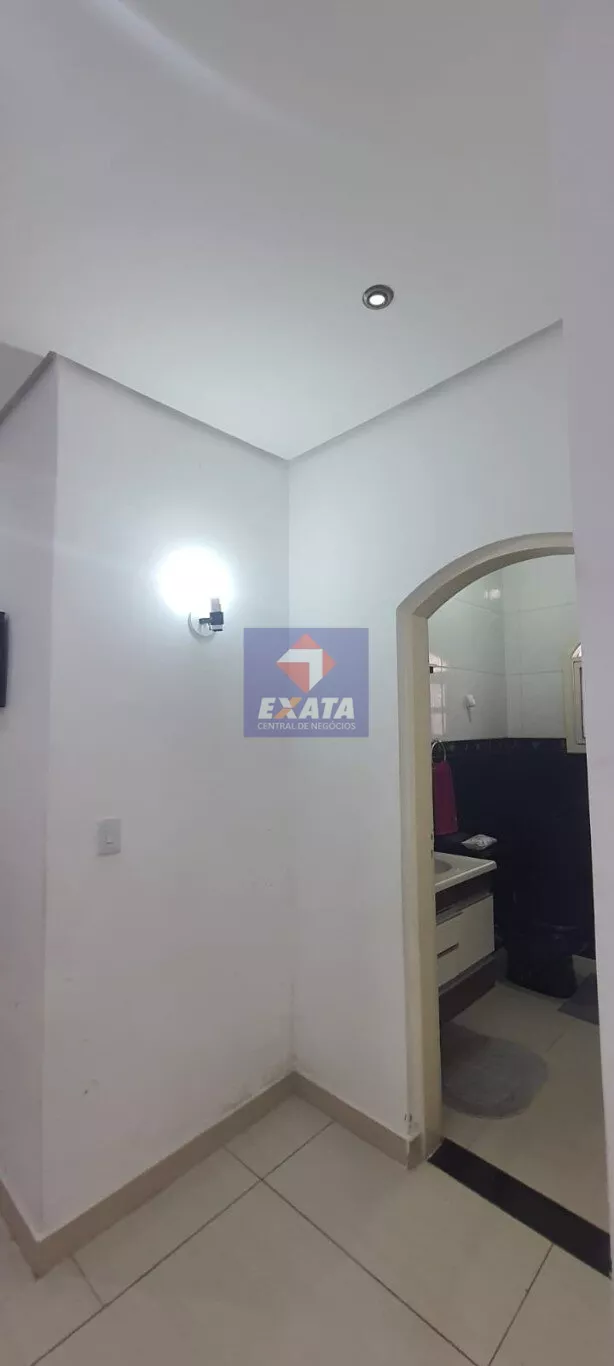 Casa à venda com 3 quartos, 250m² - Foto 12