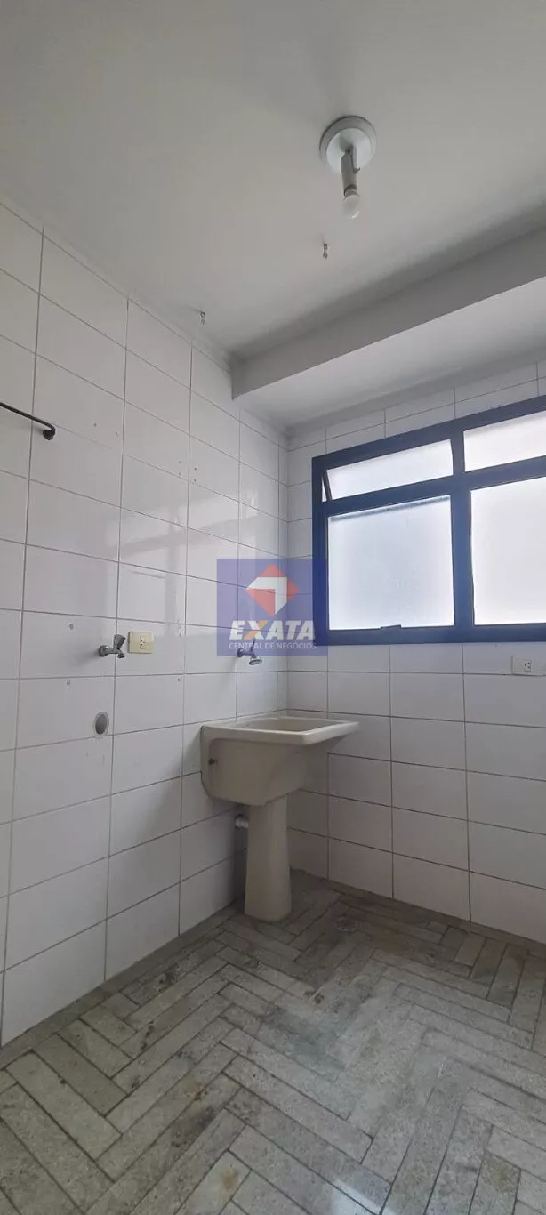 Apartamento para alugar com 3 quartos, 75m² - Foto 5