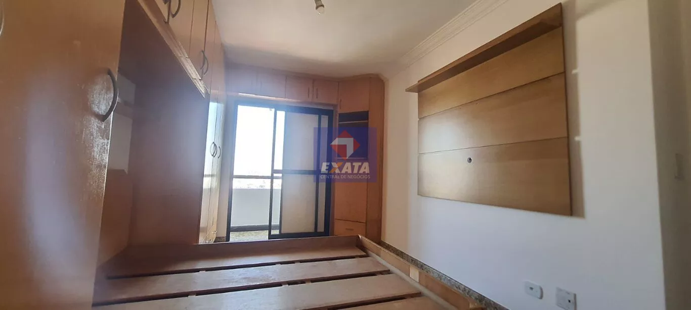 Apartamento para alugar com 3 quartos, 86m² - Foto 29