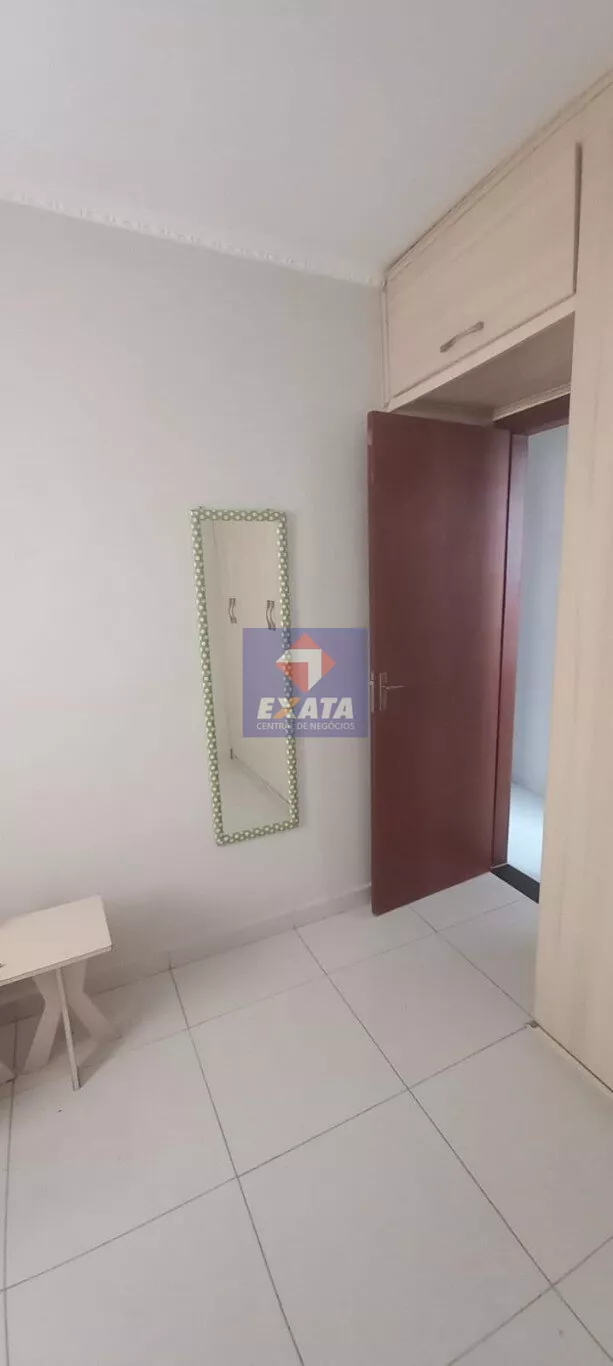 Apartamento à venda com 2 quartos, 75m² - Foto 14