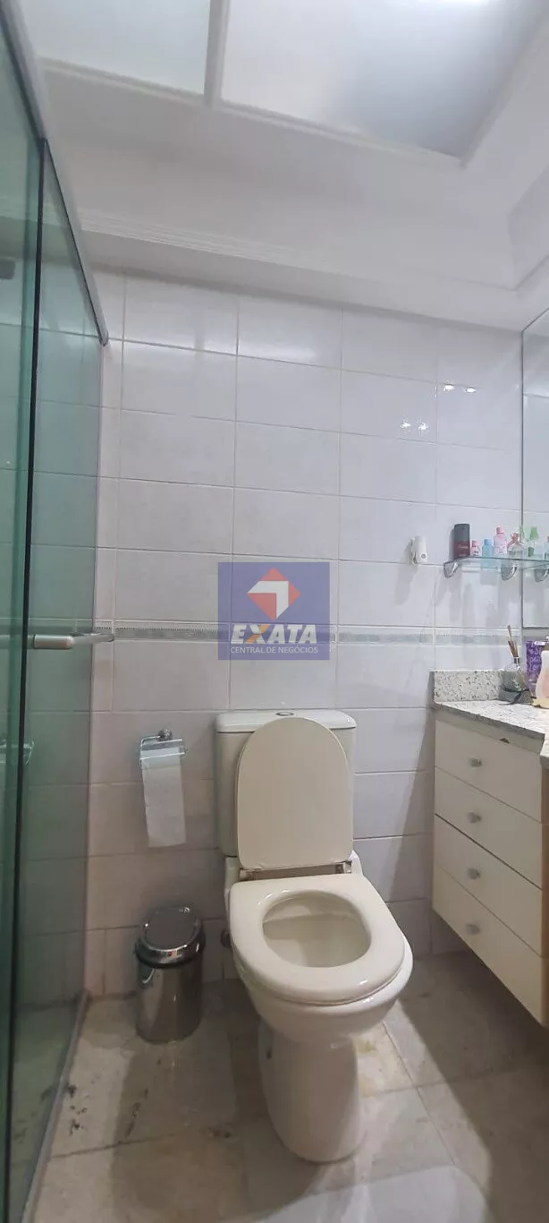 Apartamento à venda com 2 quartos, 70m² - Foto 12